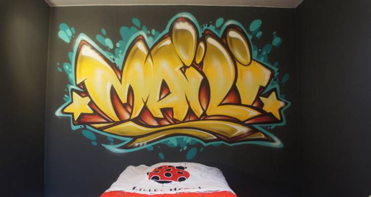 prenom fille graff street art tag namur